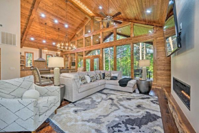 Gorgeous Broken Bow Cabin with Covered Hot Tub